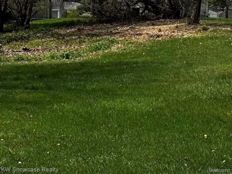 0000 Tamson St, West Bloomfield