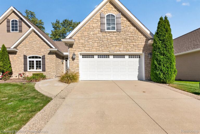 12270 Worthington Ct, Grand Blanc