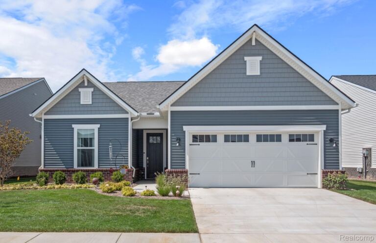 1924 Marigold Way, Milford Charter Township