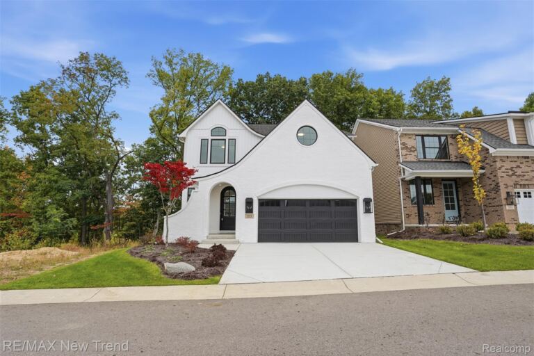 223 Summit View Ln, Milford Village