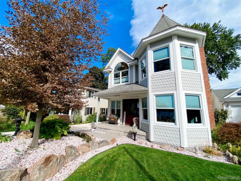 11493 E Shore Dr, Green Oak Township