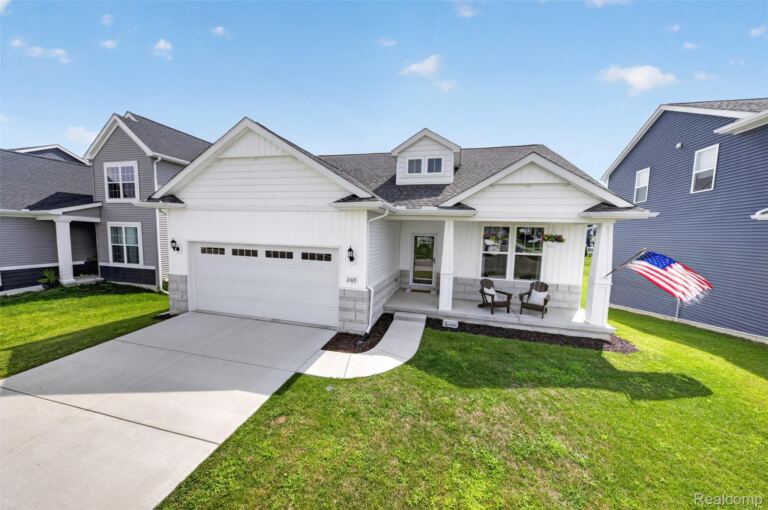 2169 Dabate Dr, Marion Township