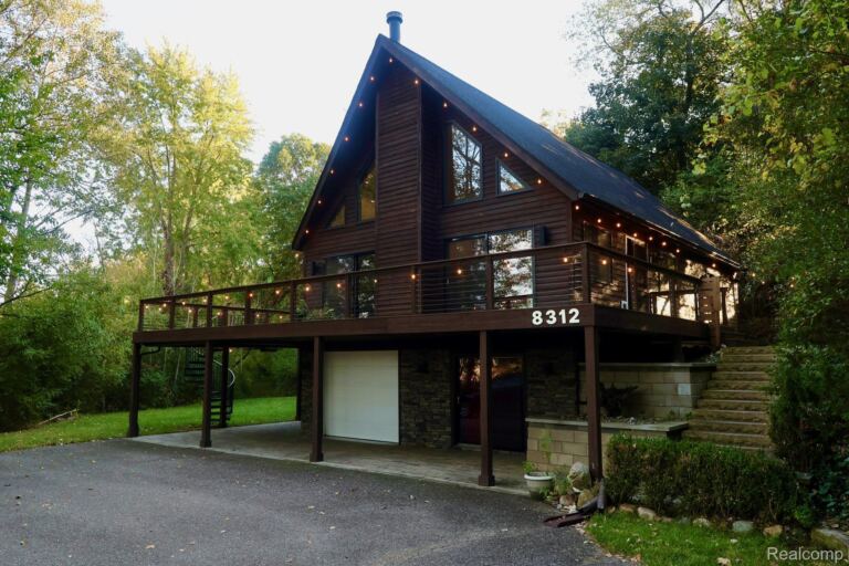 8312 Whitmore Lake Rd, Green Oak Township