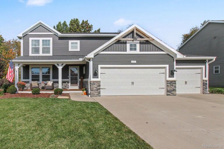 1272 Weatherstone Ln, Marion Township