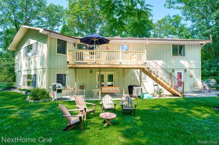 4423 Mason Rd, Marion Township