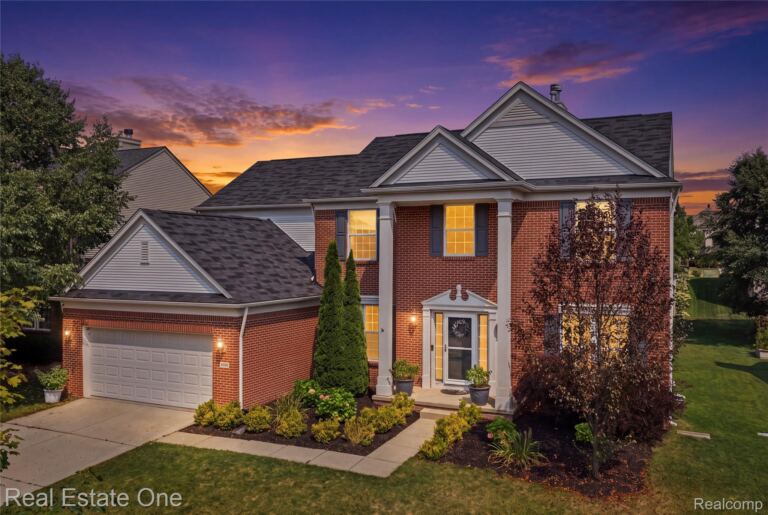 4095 Falmouth Ln, Oceola Township