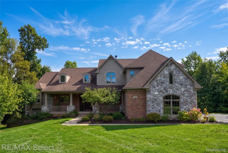 10454 Heron Ct, Tyrone Township