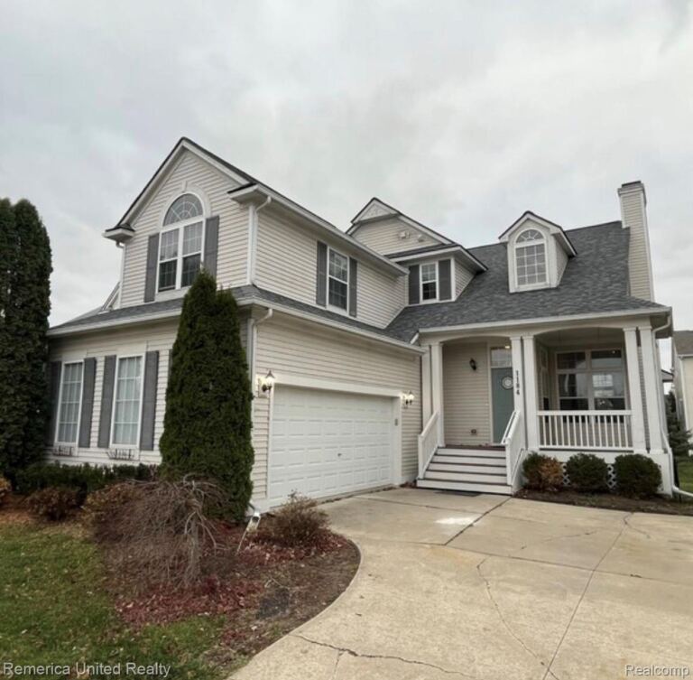 1184 York Ave, Marion Township