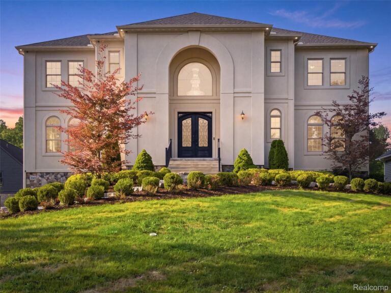 2365 Melton Dr, Howell