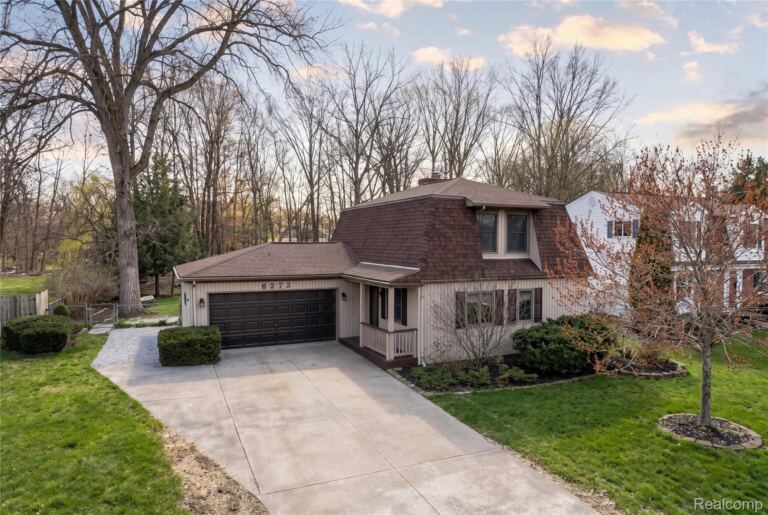 6273 Cold Spring Trl, Grand Blanc