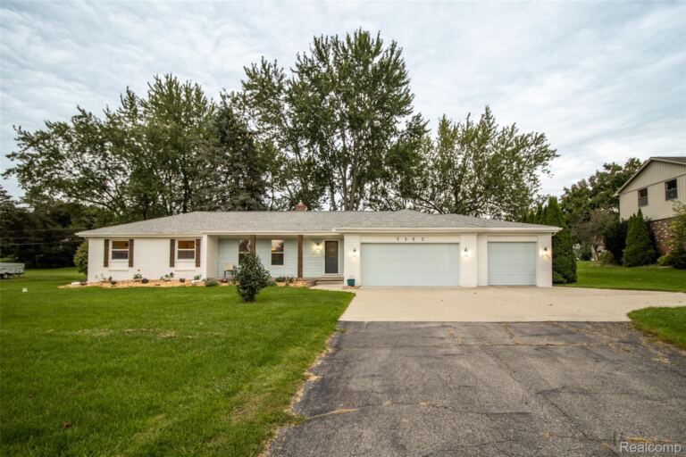 5362 McCandlish Rd, Grand Blanc