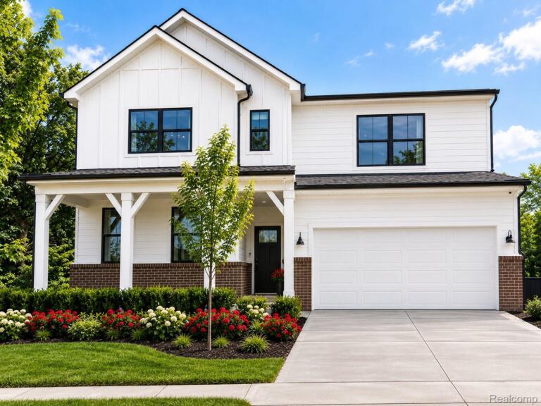 2843 Strobel St, Wixom