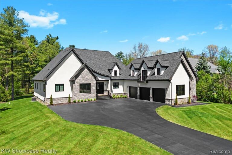 910 Hill Hollow Ln, Milford