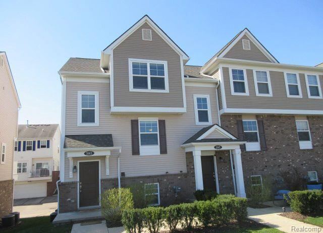 3143 Chambers W, Wixom