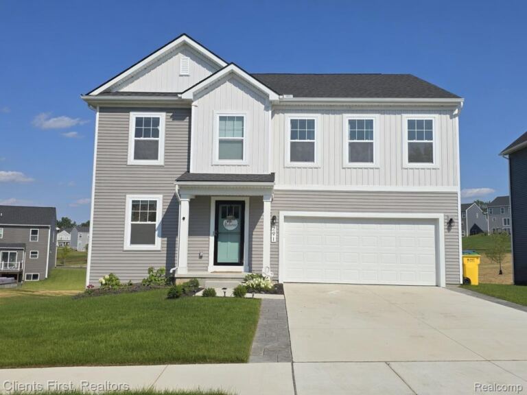 291 Quartz Way, White Lake