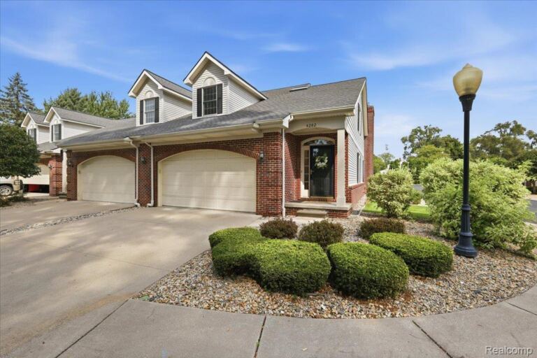 4282 Elden Pl, Waterford