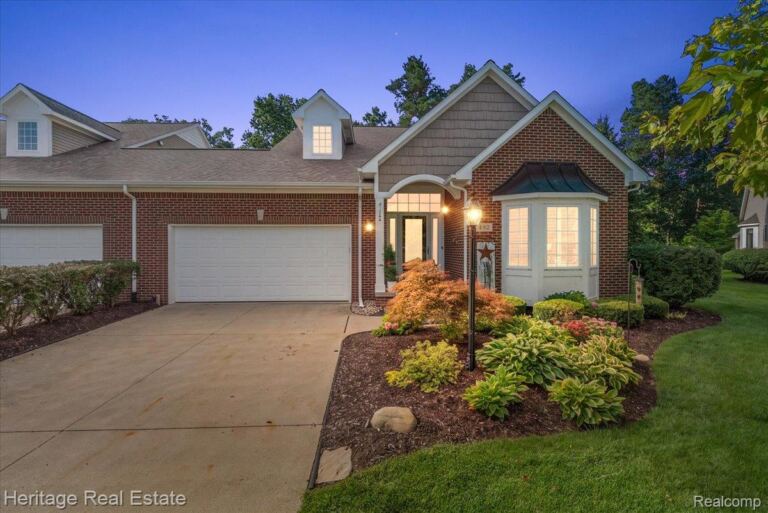 492 Delmar Ct, Highland