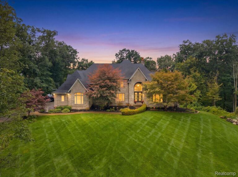 1400 Valleycrest Ct, Milford