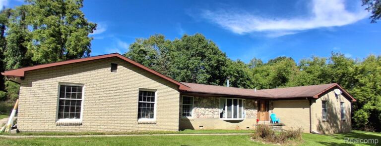 2761 Hiding Pl, Milford