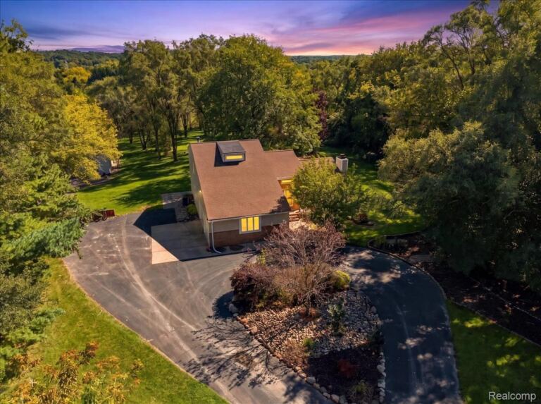 2605 Childs Lake Rd, Milford