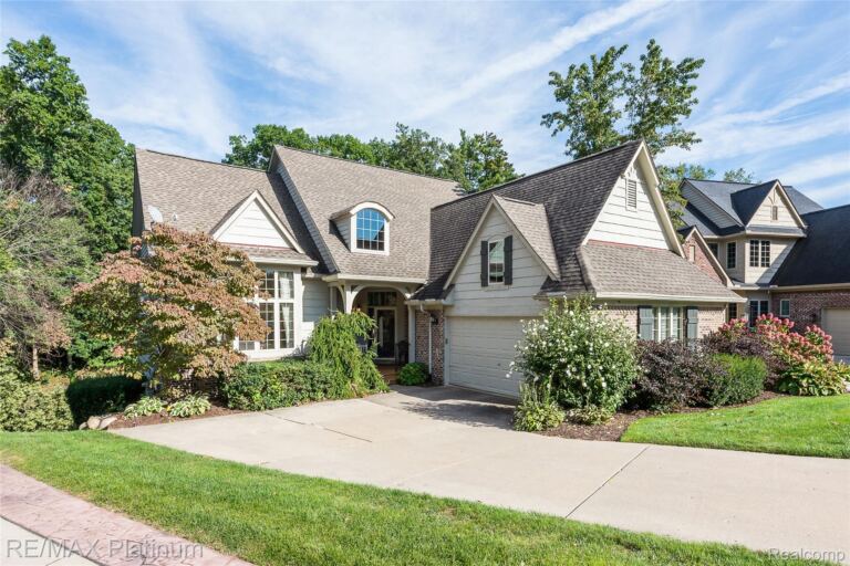 4475 Quebec Ln, Genoa Township