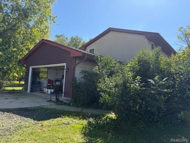 1643 Nicholson Rd, Fowlerville