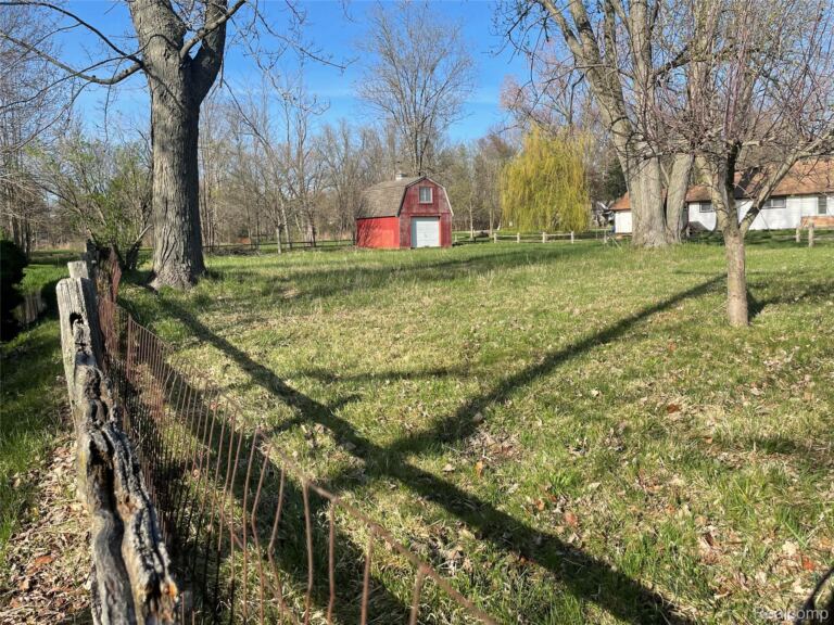 Lot 2 Elmhurst Dr, Genoa Township