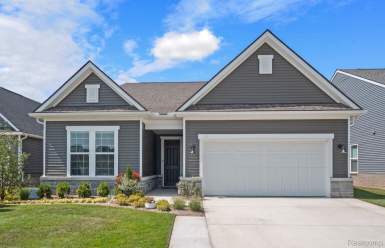 1962 Marigold Way, Milford Charter Township