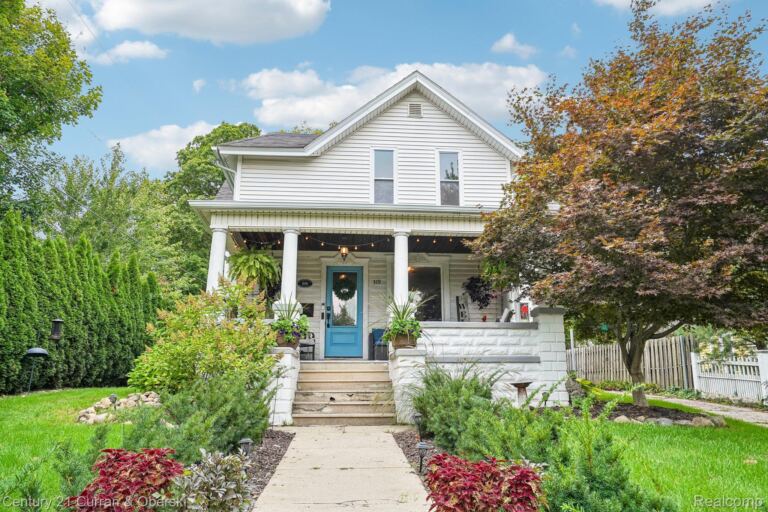 319 E Commerce Street, Milford Village