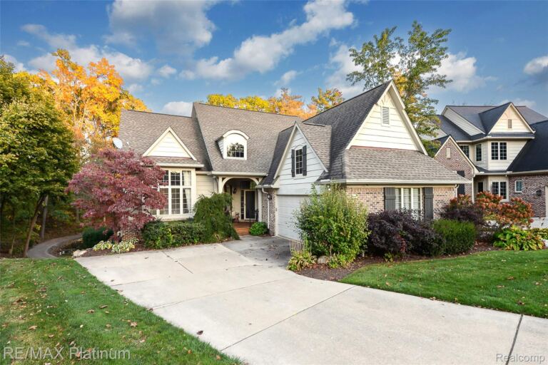 4475 Quebec Ln, Genoa Township