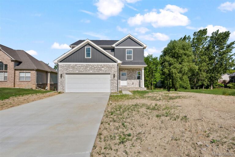 5212 Farmridge Ln, Grand Blanc