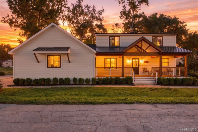 5150 Cheyenne Ave, Waterford