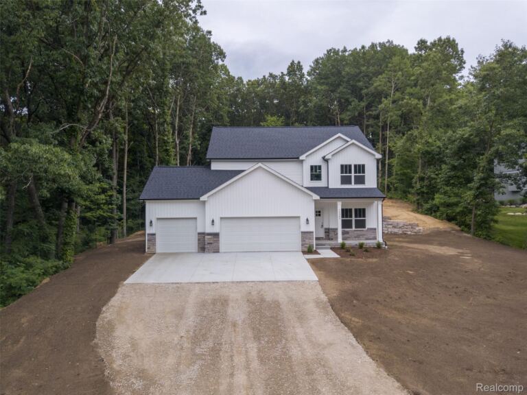 16085 Catalpa Ridge Dr, Holly