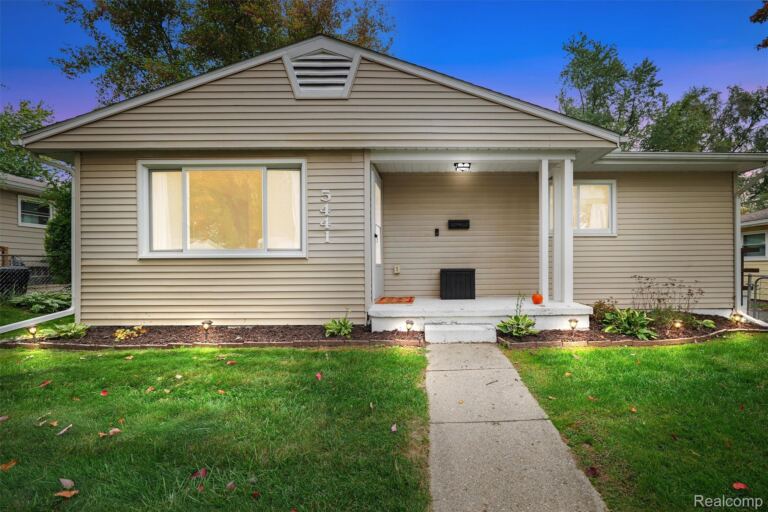 5441 Military Ave, Brighton Township