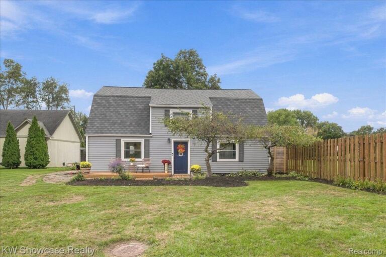 4025 Totem Ln, Waterford