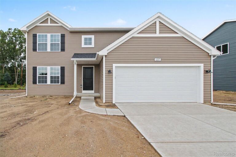 1217 Lockes St, Marion Township