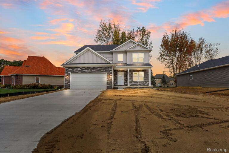 6072 Woodridge Ln, Grand Blanc Charter Township