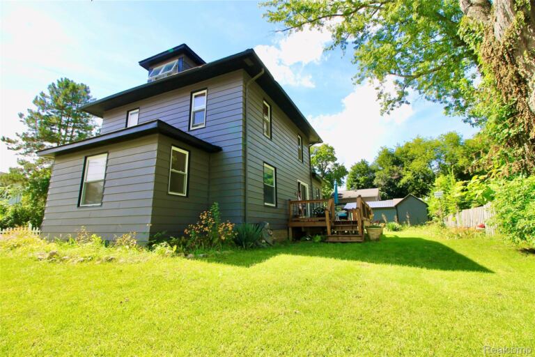 16204 Seymour Rd, Argentine Township