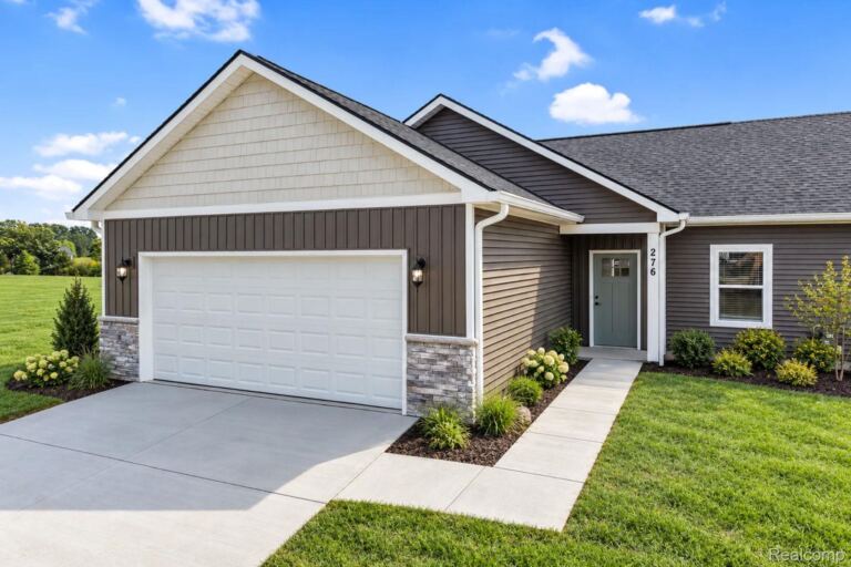 282 Percy Dr, Marion Township