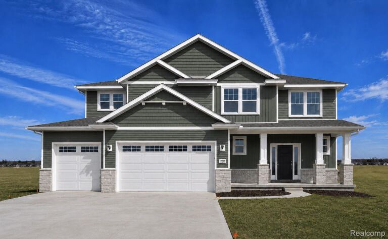 584 Round Rock Dr, Marion Township