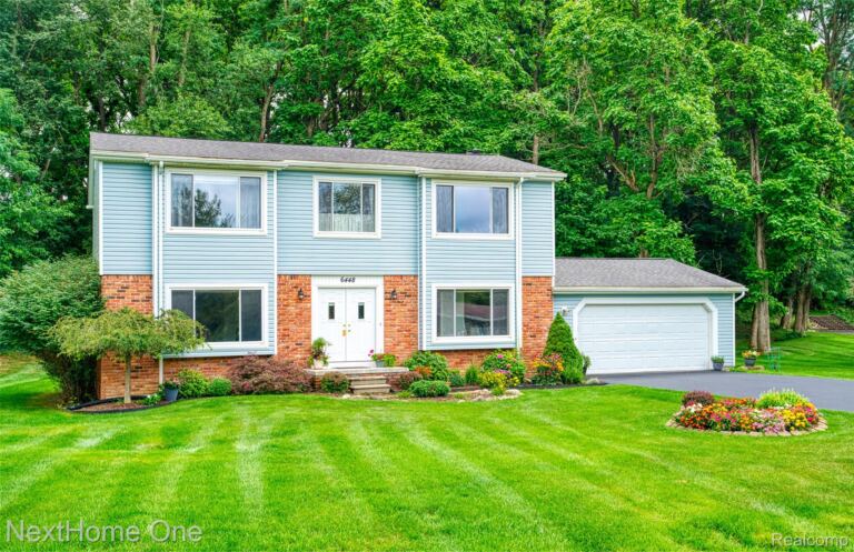 6448 Grand Circle Dr, Genoa Township