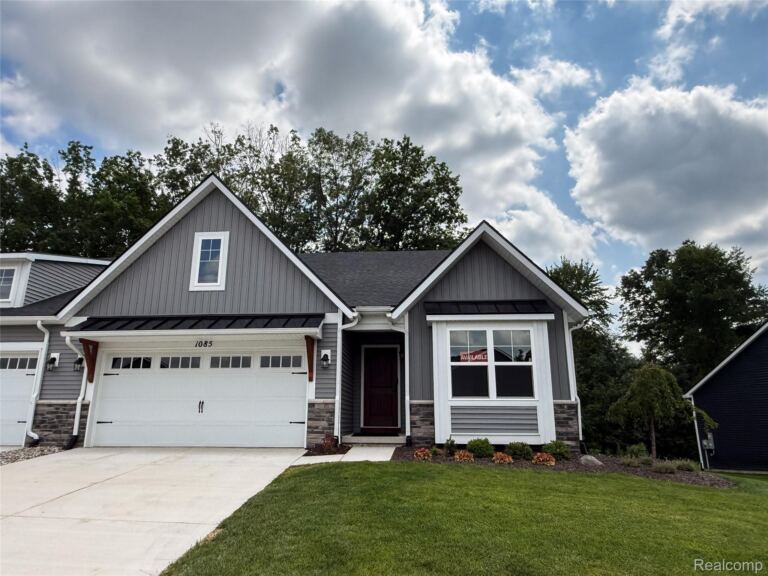 1085 Camellia Cir, Marion Township