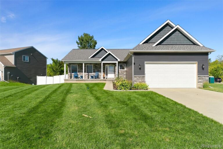 5256 Northwood Rd, Grand Blanc Charter Township