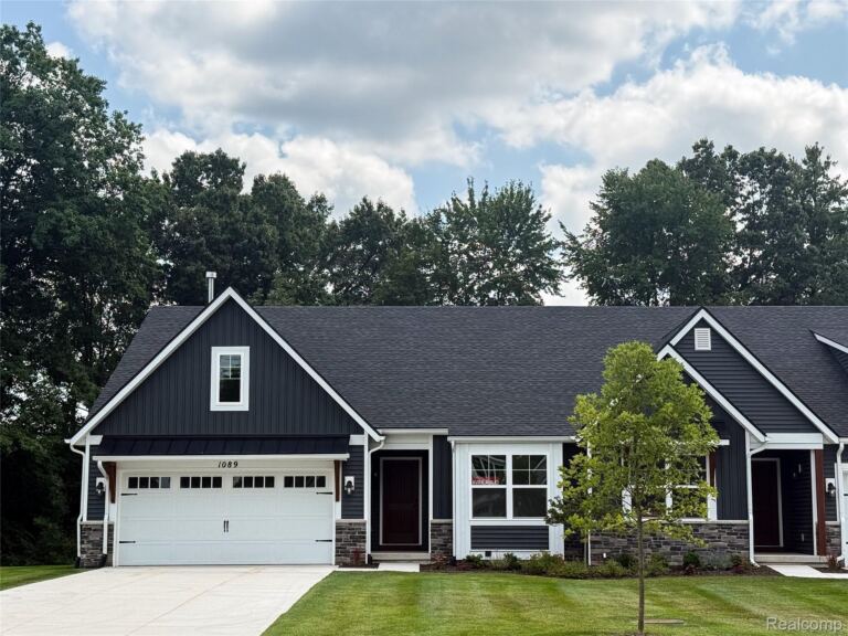 1089 Camellia Cir, Marion Township