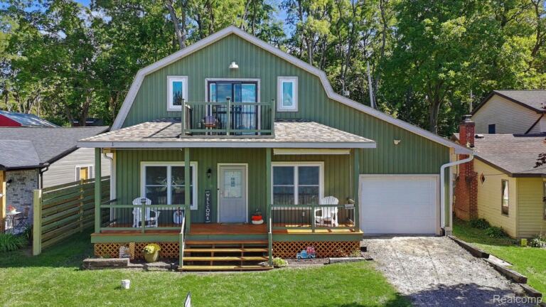 16057 Murray Rd, Argentine Township