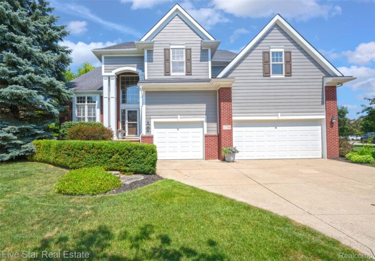 1750 Cheshire Ln, Commerce Charter Township