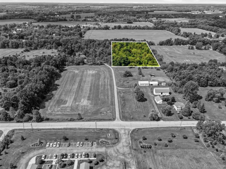 2714 N Burkhart Rd, Howell