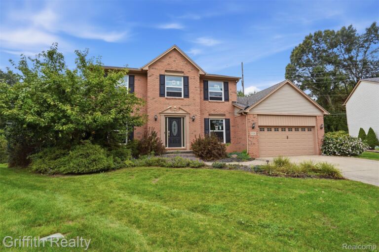 938 Meadowbrook Ct, Milford