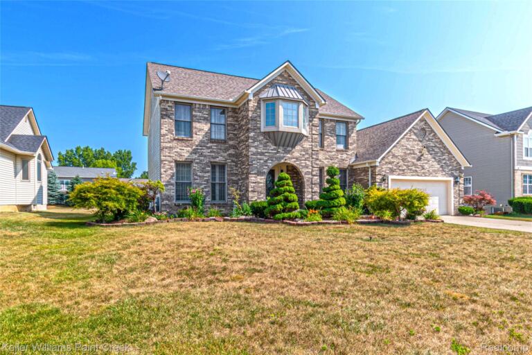 5555 Chatham Ln, Grand Blanc