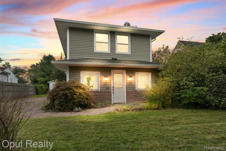 1007 Michigan St, Brighton